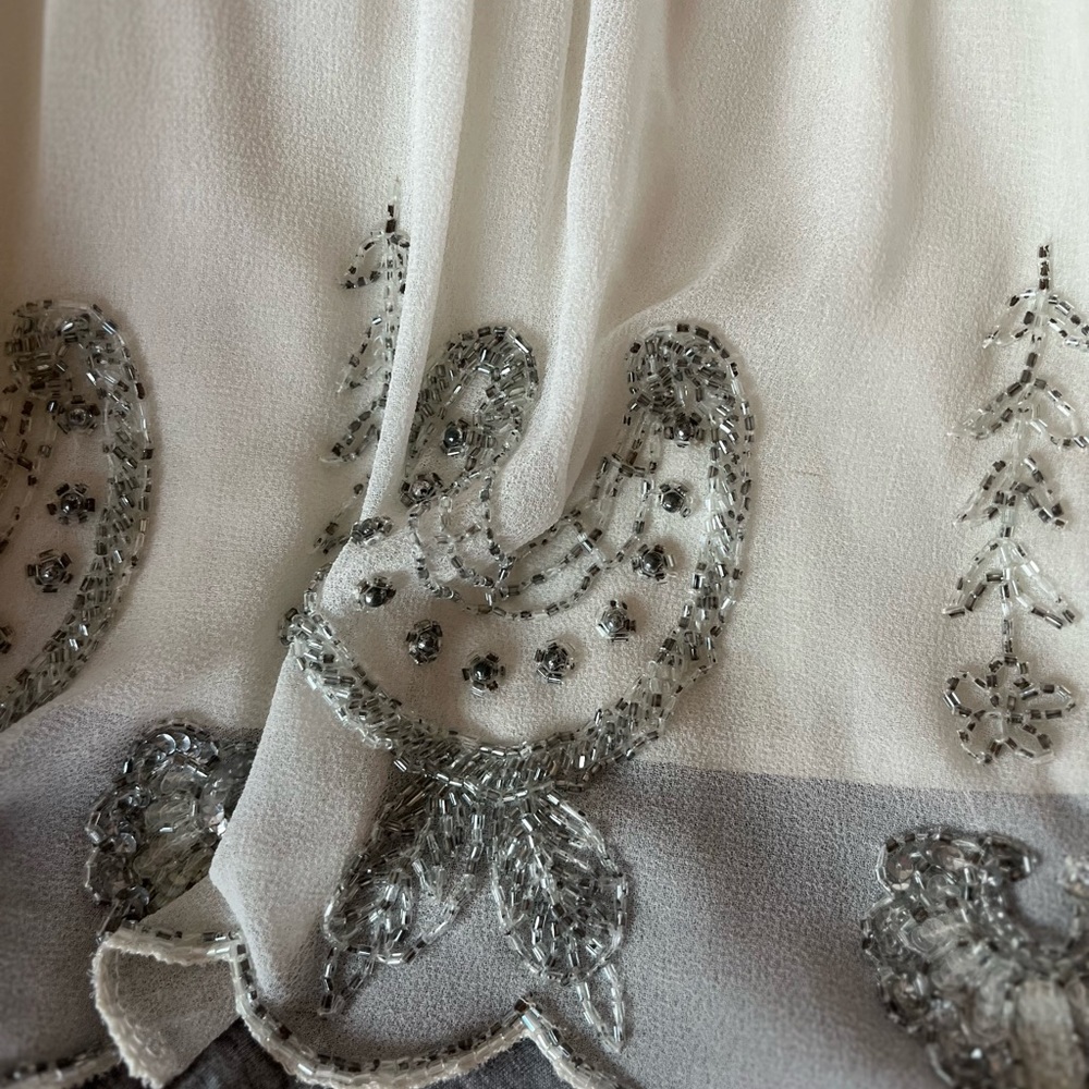 FREE PEOPLE BEADED MINI SKIRT SCALLOPED
HEM WOMEN SIZE MEDIUM - Picture 15 of 16